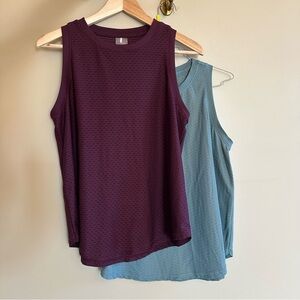 Set of Calla Moisture Wicking Tank Tops in Plum and Teal- M